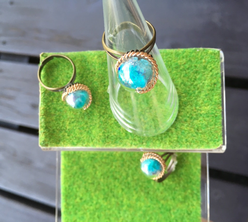 『壊れかけた いのりの指輪』