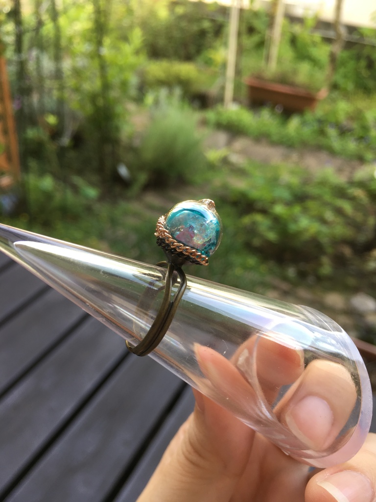 『壊れかけた いのりの指輪』