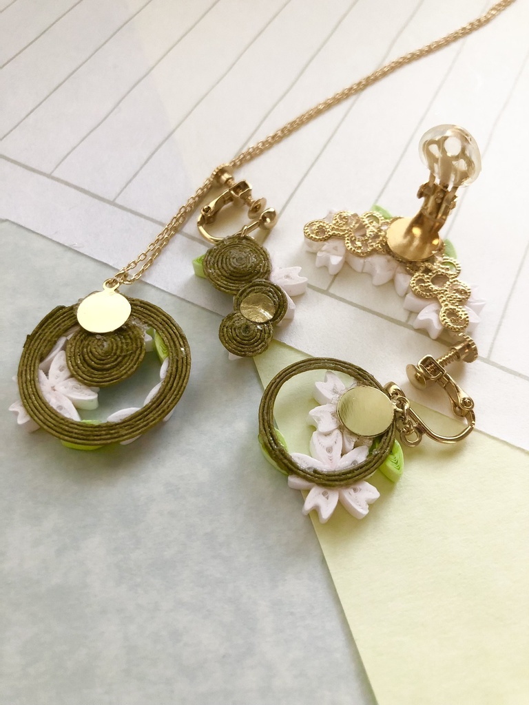 桜のペンダント