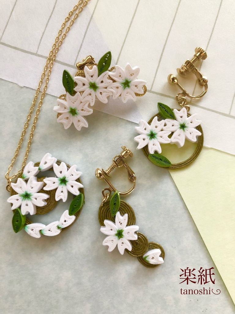 桜のイヤリング