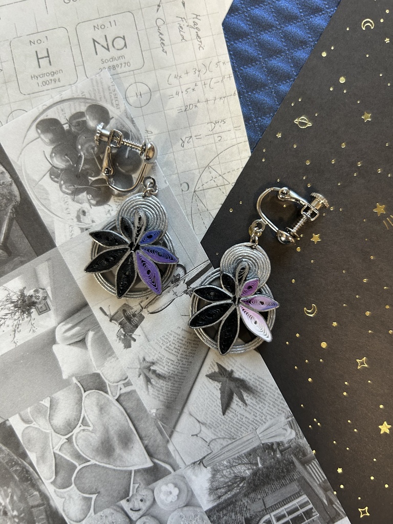 紅葉のイヤリング大・小(鶴丸国永・大倶利伽羅・水心子正秀・源清麿)ピアス変更可。