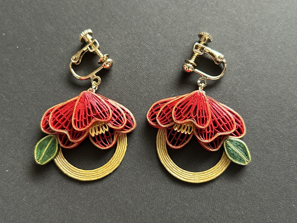 椿のイヤリング・イヤークリップ