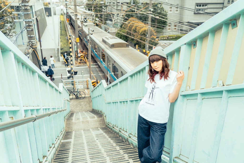 テレキャスターガールTシャツ