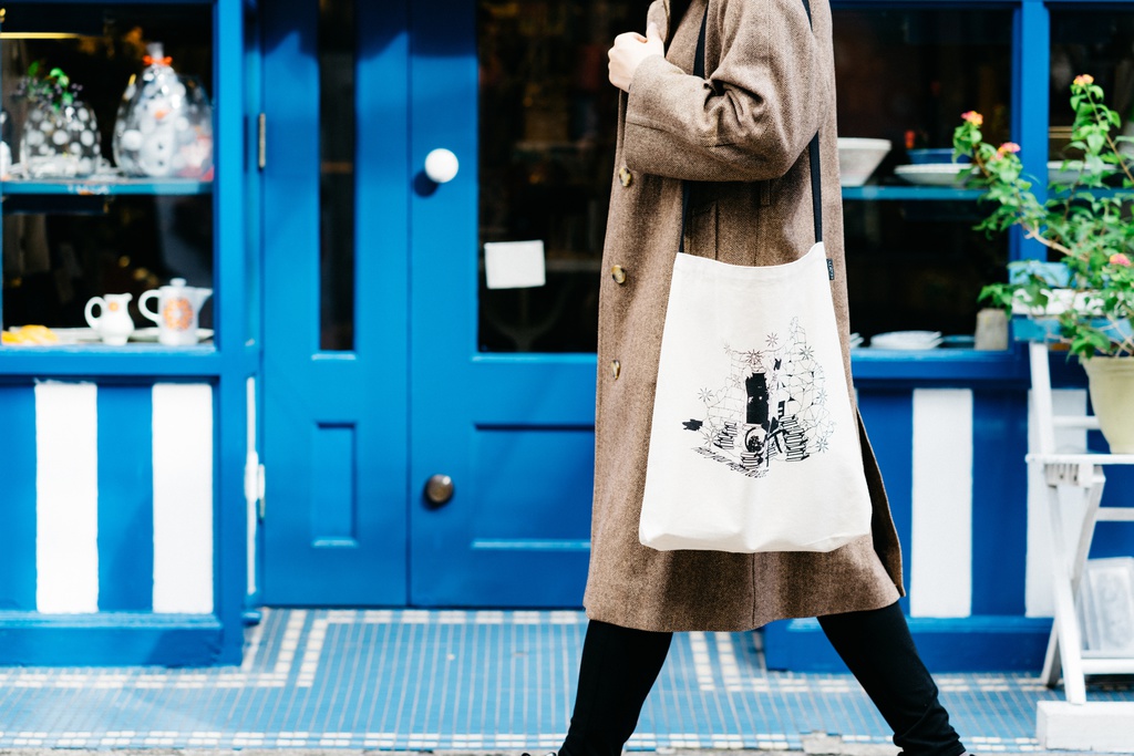 宇宙と少年トート