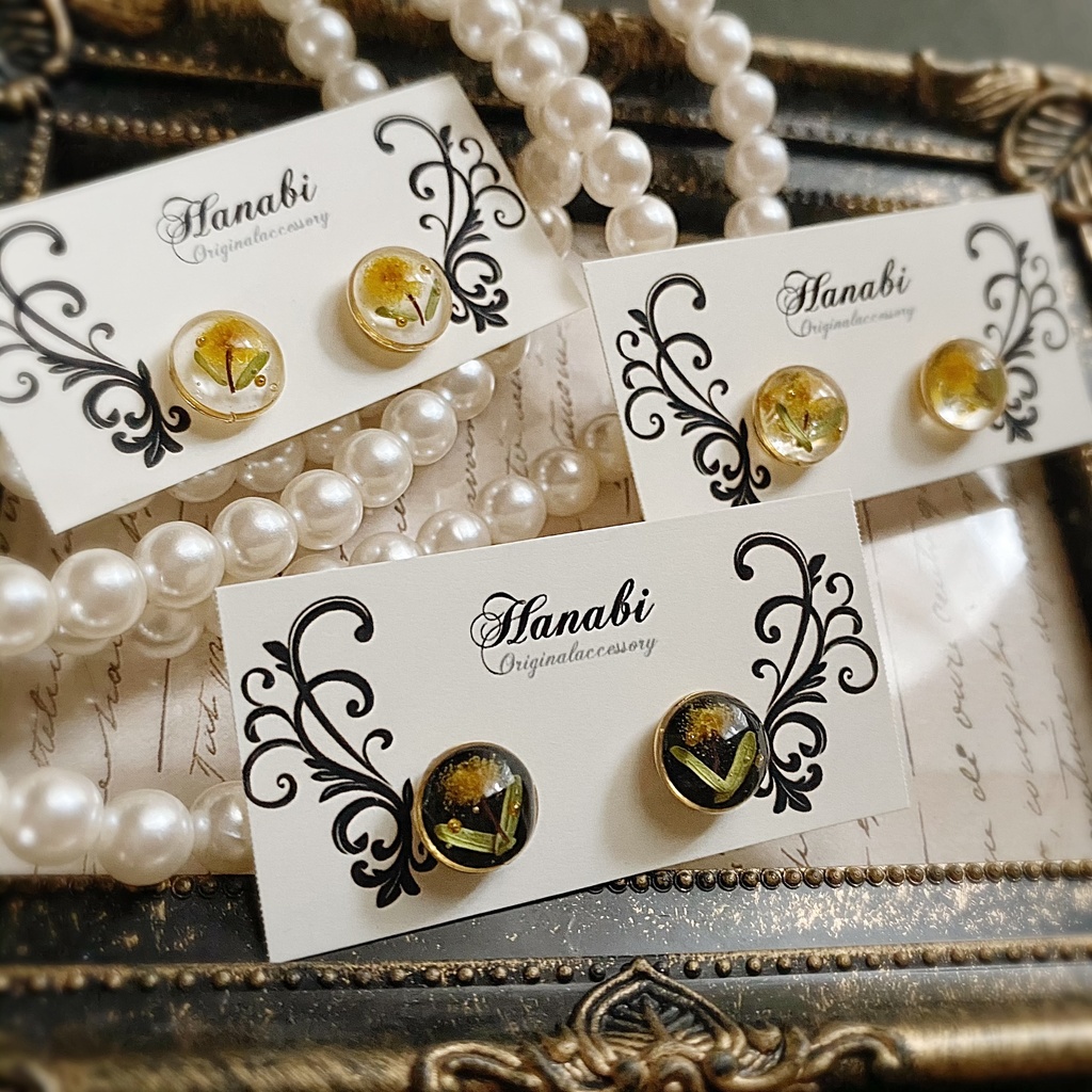 ミモザ*petit*ピアス/イヤリング