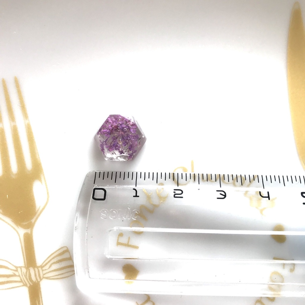 送料込み☆紫のドライフラワーピアス