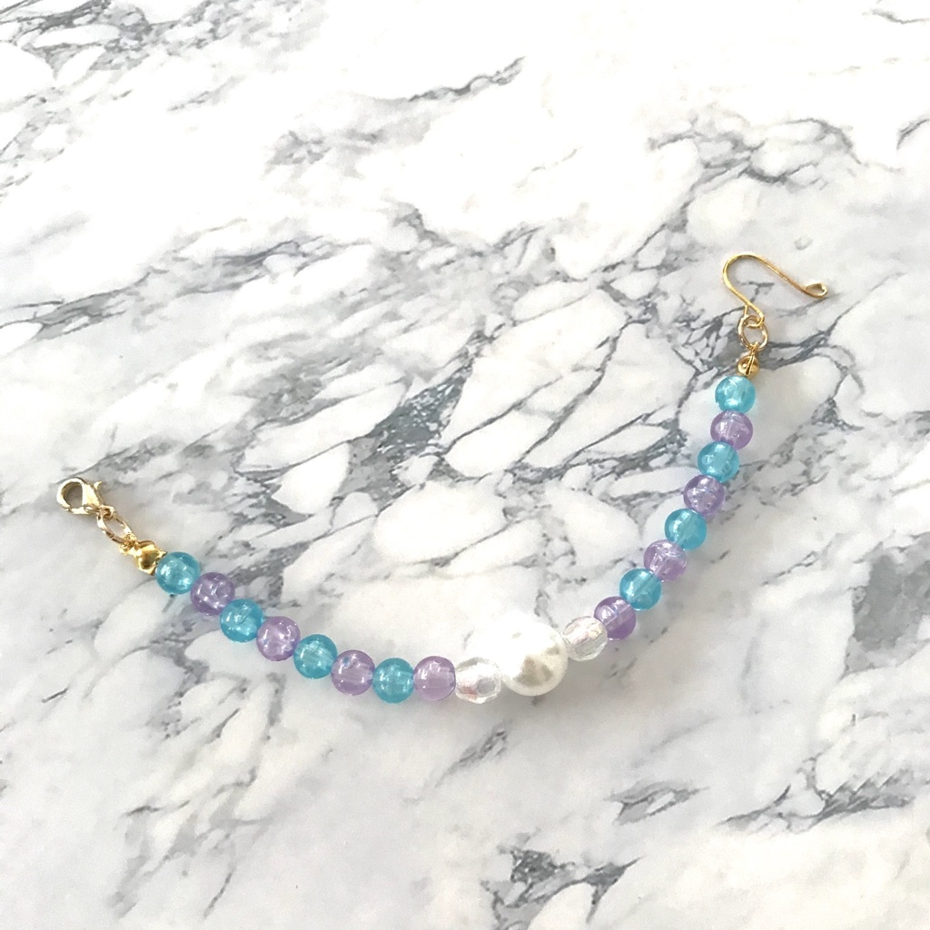 送料込み⭐︎水色と紫のビーズとパールのマスク留め