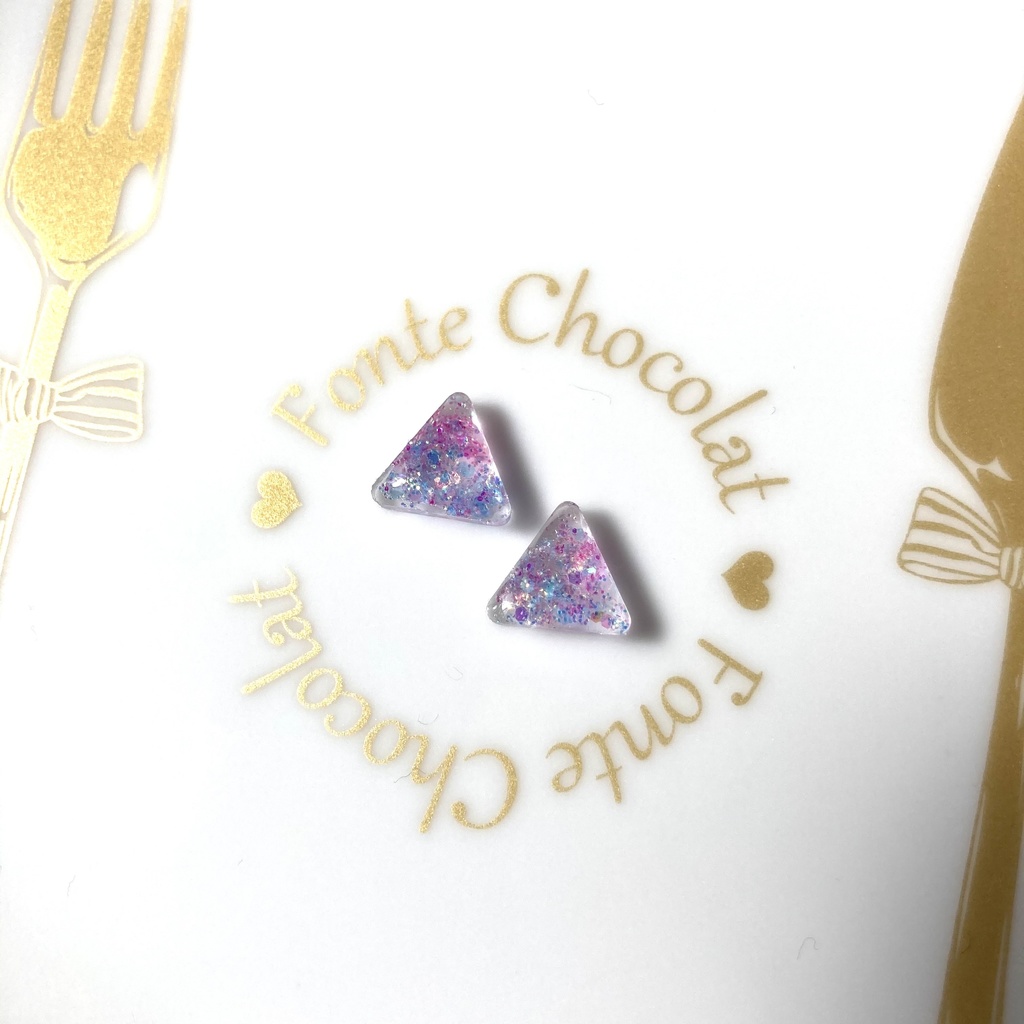 送料込み⭐︎あんスタ！！2winkカラーのキラキラ三角ピアス