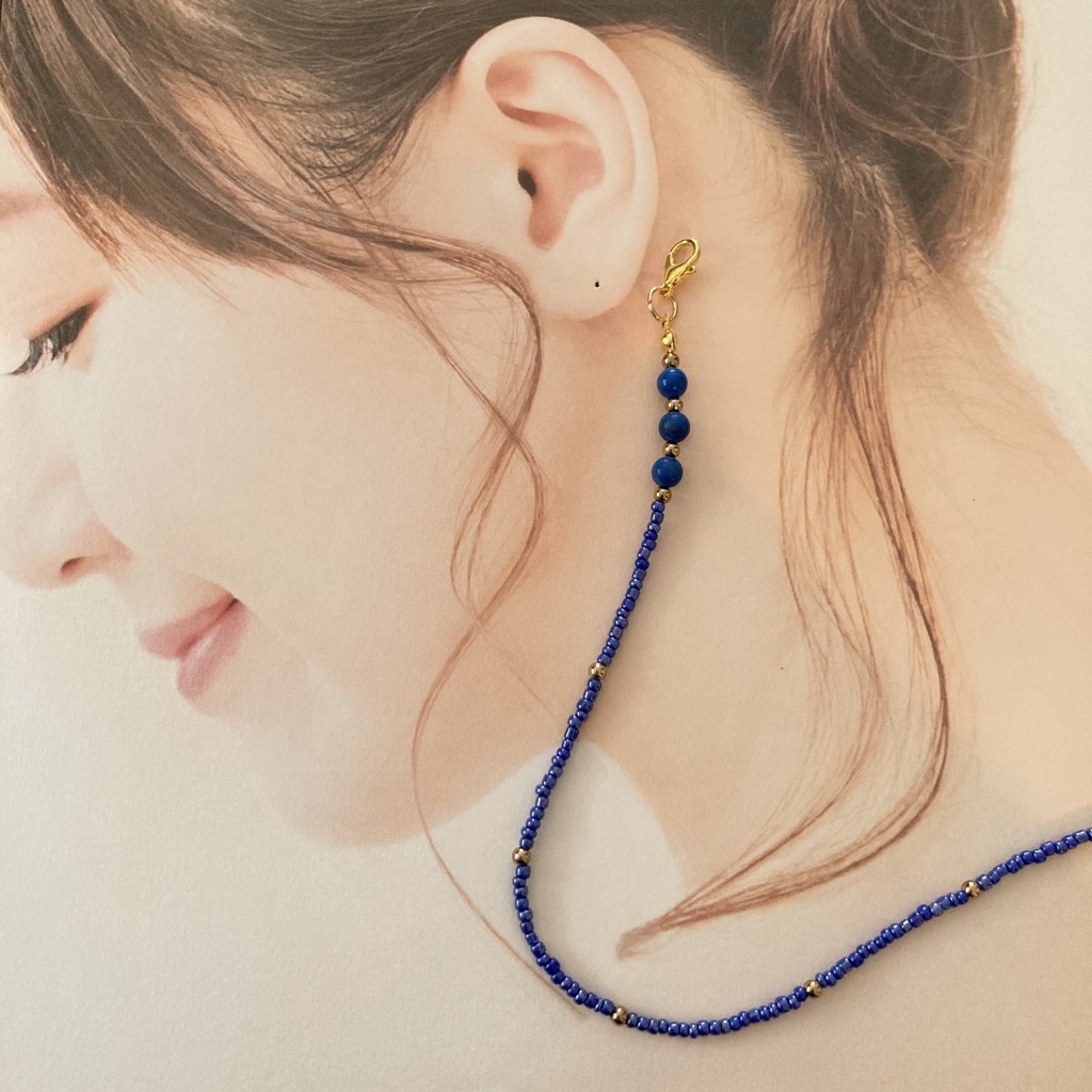 送料込み⭐︎ロイヤルブルー×ゴールドのマスクチェーン