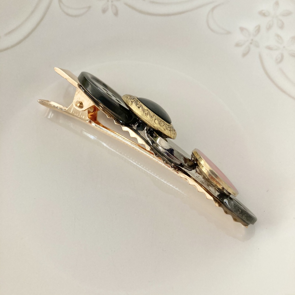 送料込み⭐︎あんスタ Eden 乱凪砂カラーのボタンヘアクリップ