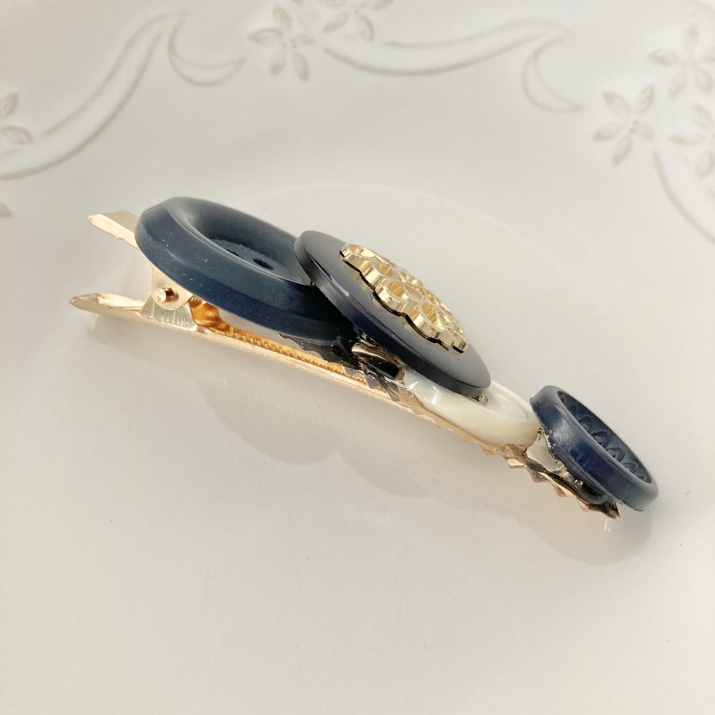 送料込み⭐︎あんスタ Knightsカラーのボタンヘアクリップ