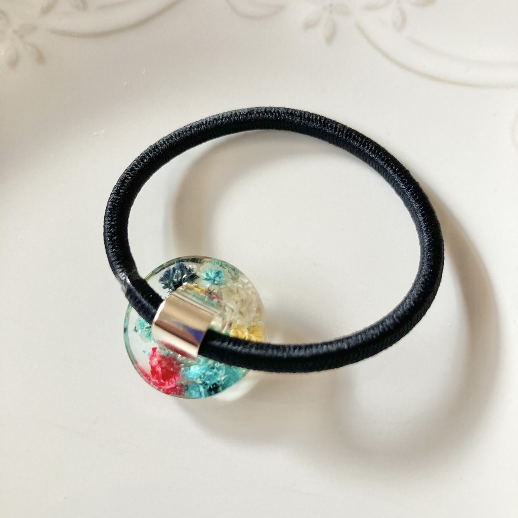 送料込み⭐︎あんスタ ALKALOIDカラーのかすみ草レジンヘアゴム