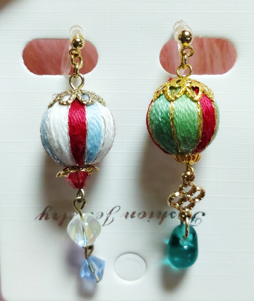 A【深緑の輝き イヤリングorピアス】