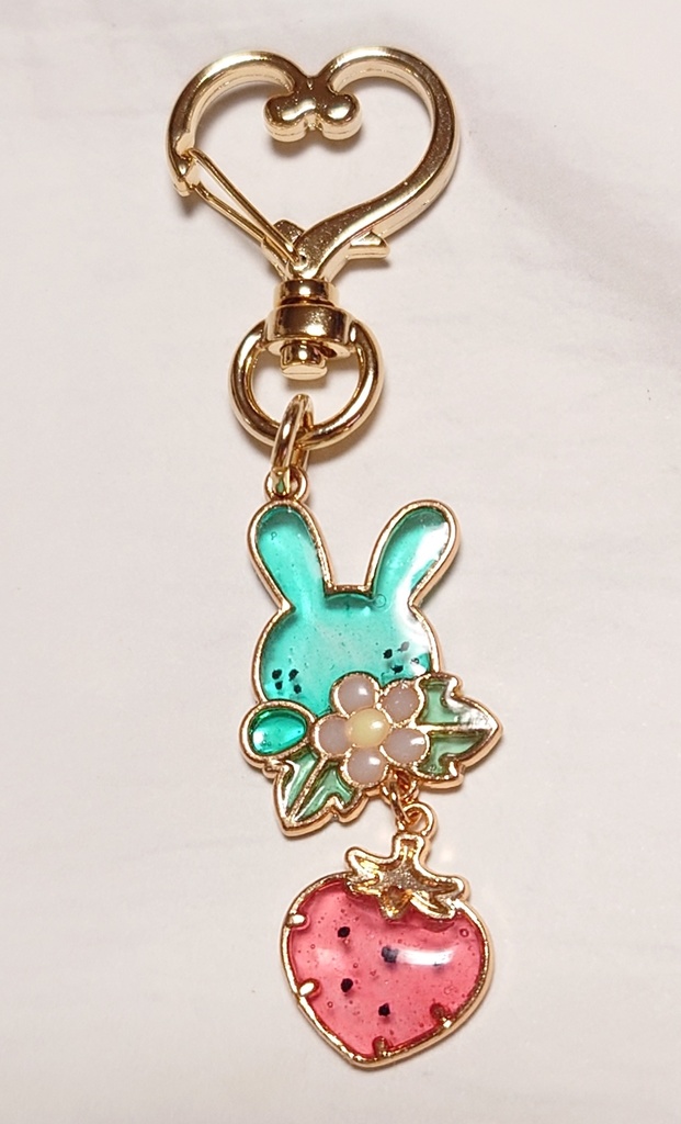 うさりやとお花とイチゴキーホルダー