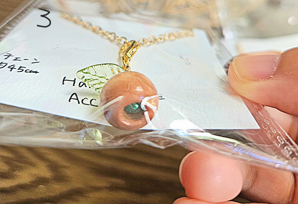 『りんごのネックレス』