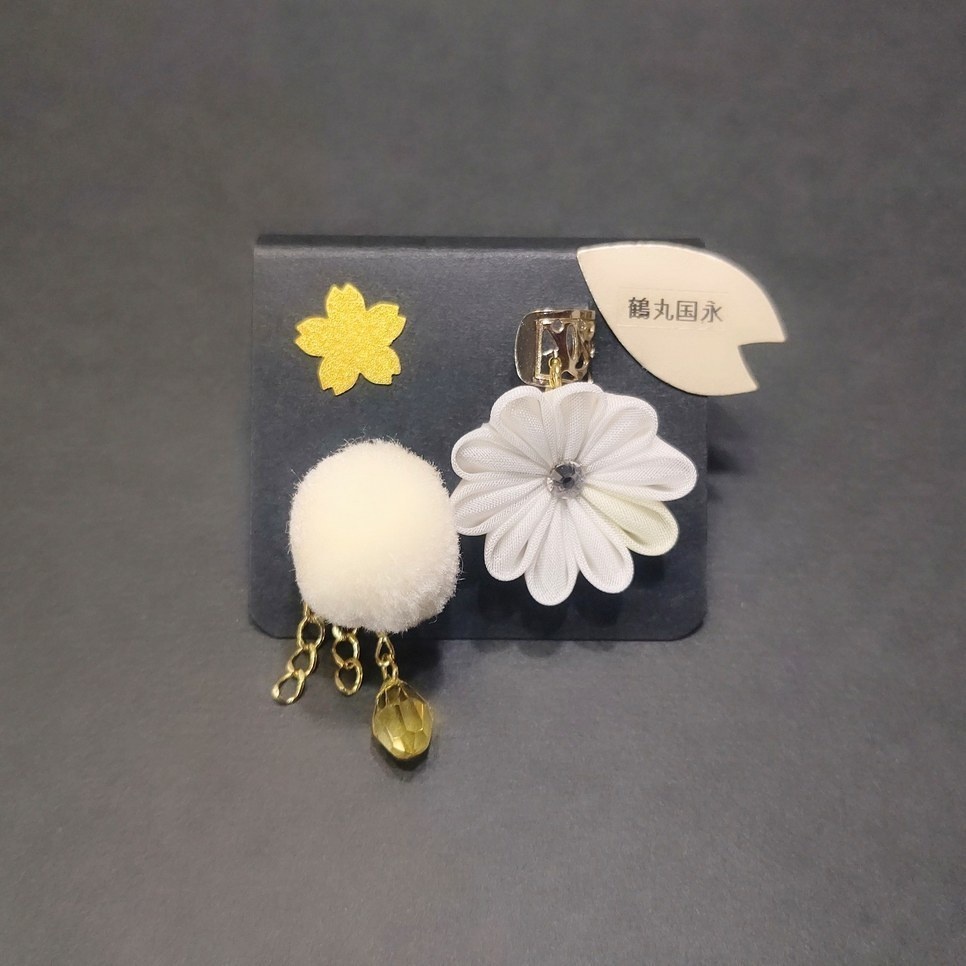 刀剣乱舞 鶴丸国永 つまみ細工イメージ耳飾り