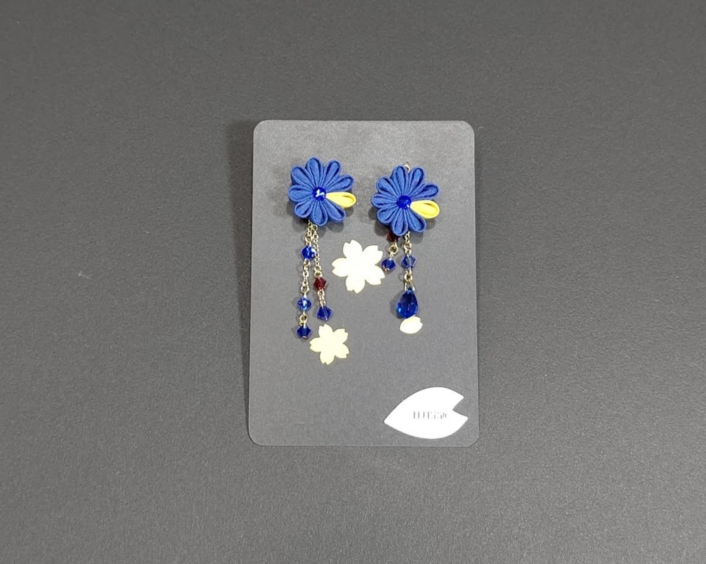 刀剣乱舞 三日月宗近イメージつまみ細工イヤリング・ネックレス