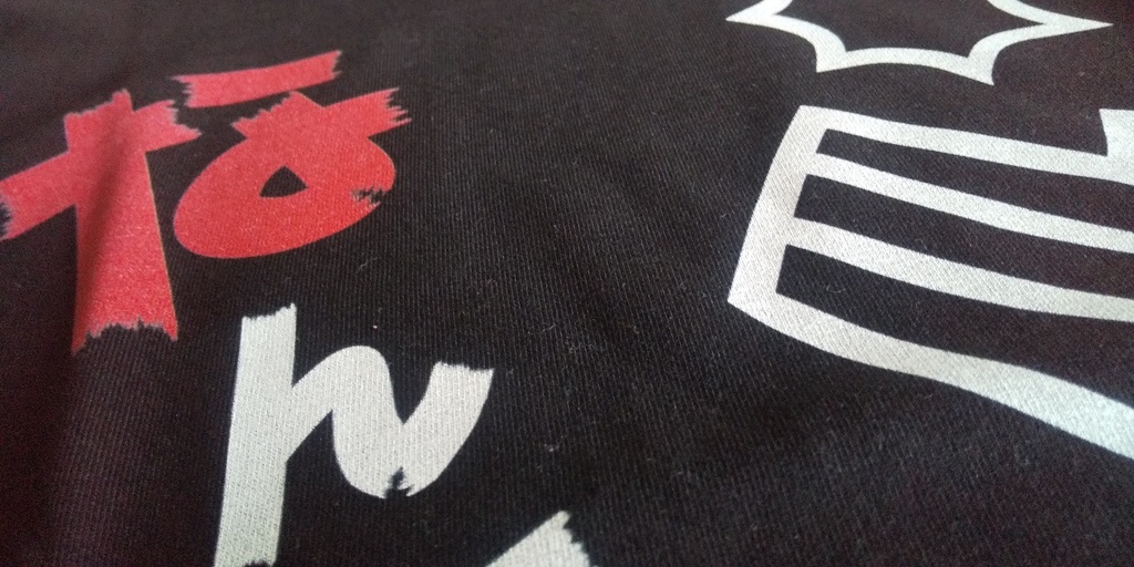 なんでやねんTシャツ