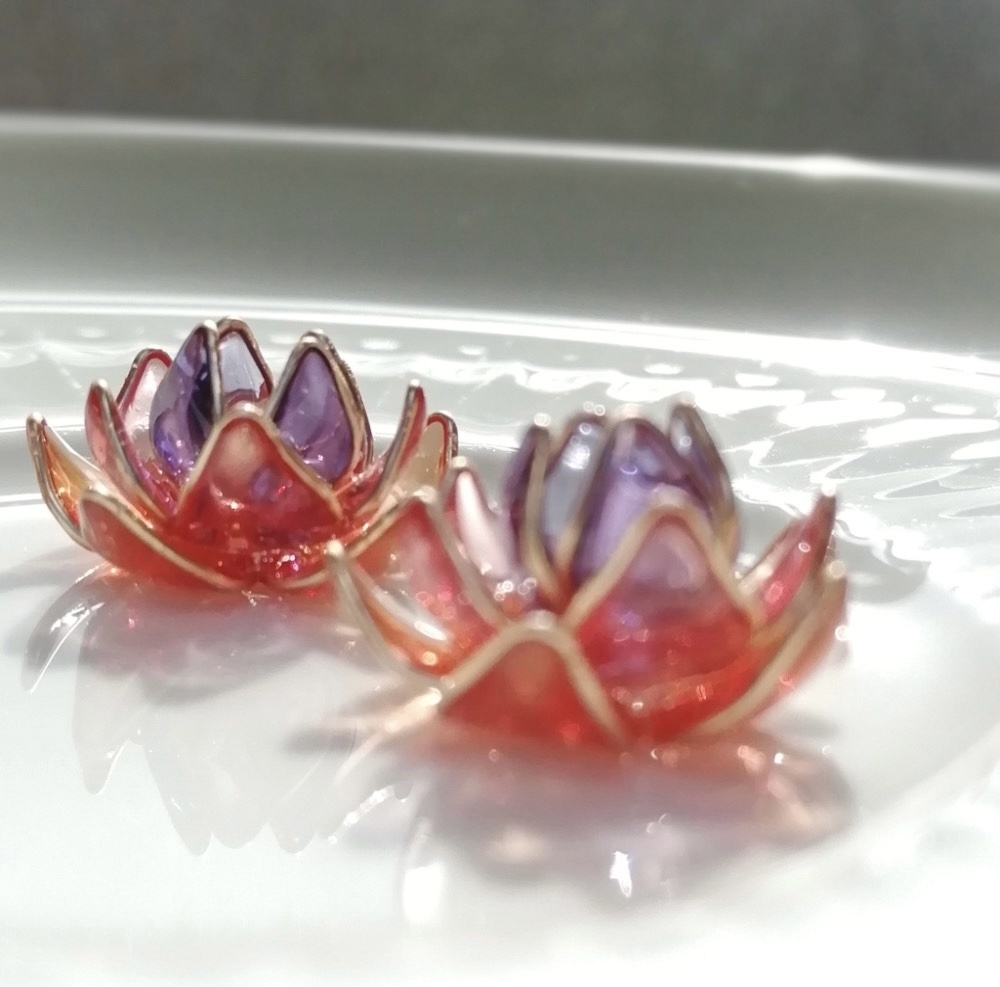 セミオーダー推し色の蓮の花(ピアス・イヤリング)