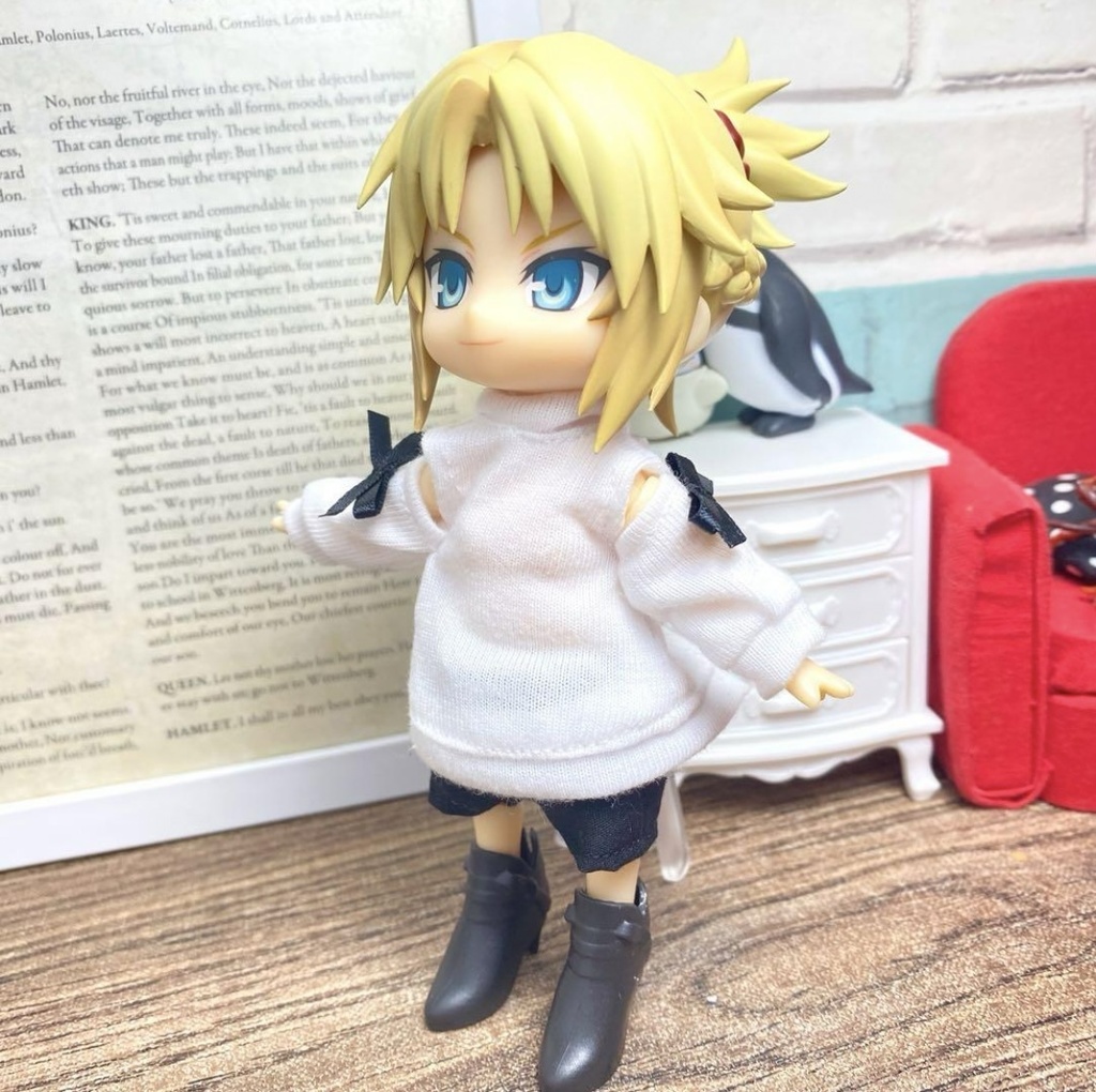 肩出しニットワンピース(白)&短ズボンセット