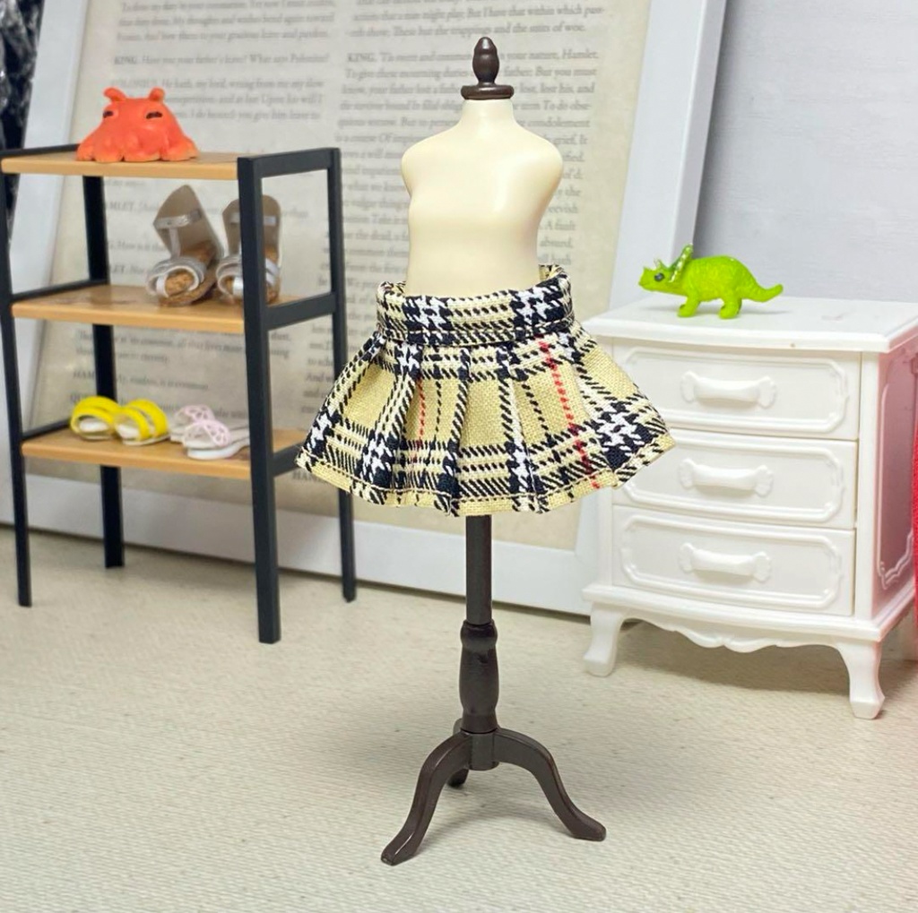 プリーツスカート(ベージュチェック)