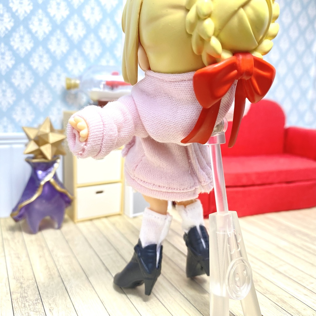 フード(フェイク)付きパーカー(ピンク)&プリーツスカート(白)セット