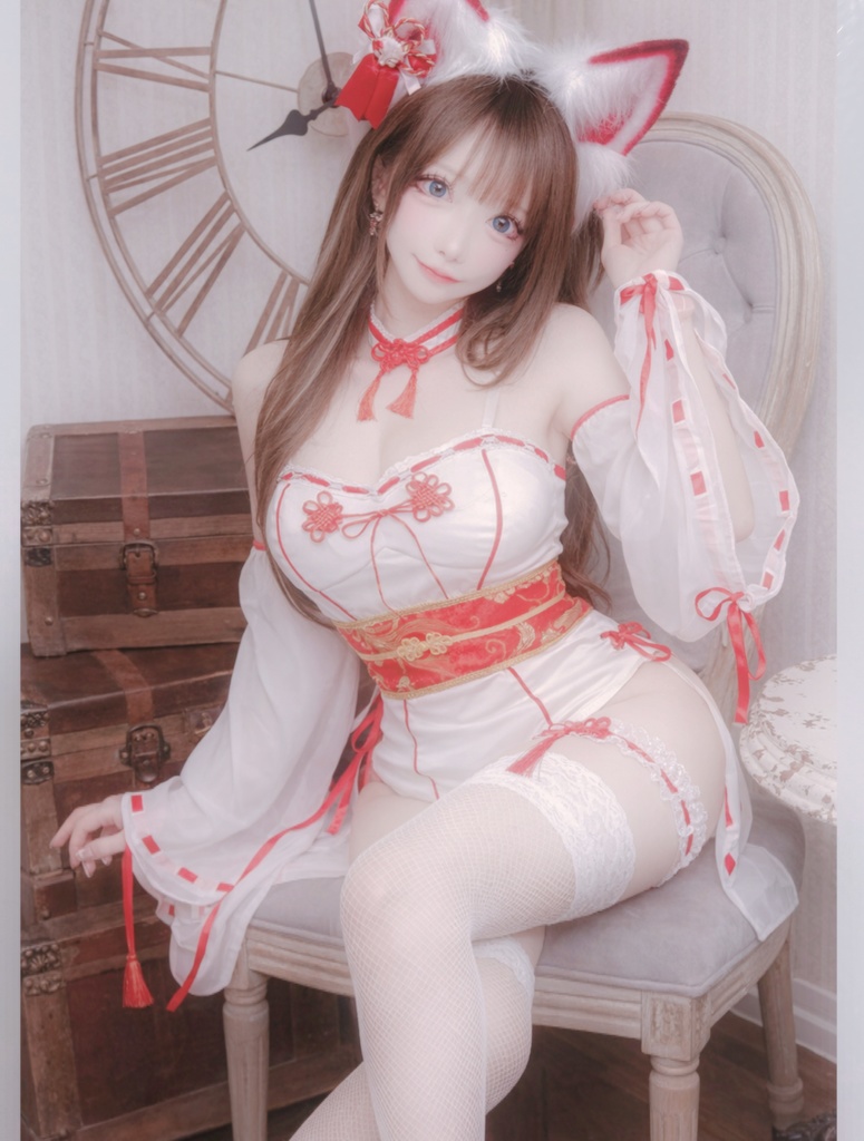 巫女お狐様宿チェキ