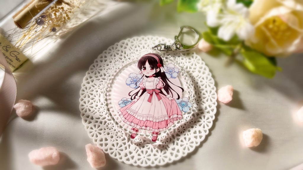 エプロンドレスのアクリルキーホルダー