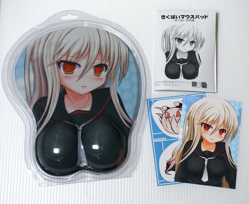 きくぱいマウスパッド