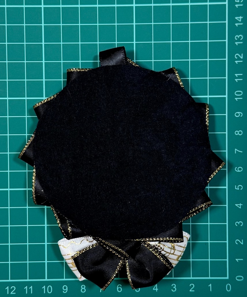 ロゼット ホワイト ブラック 音符柄 推し活