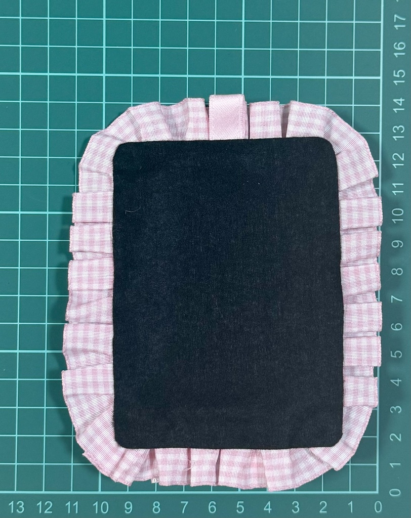 【春向け】デコケース ピンク チェック フリル 推し活