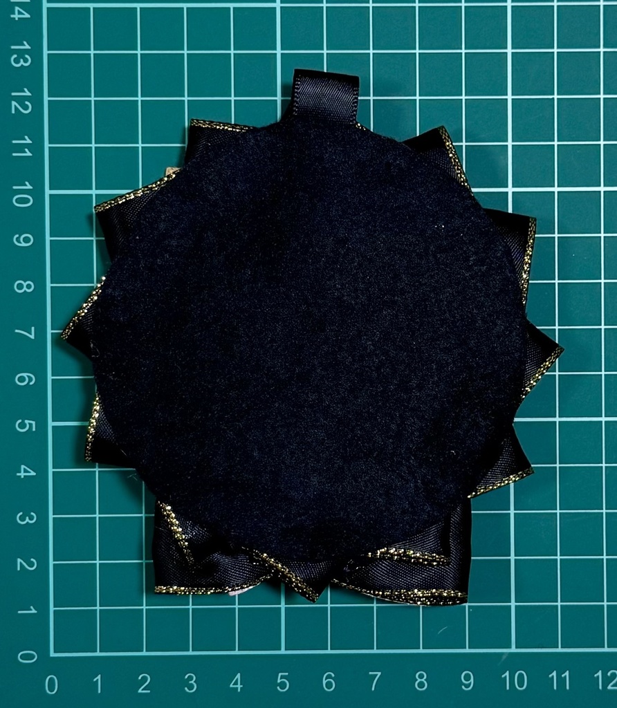 ロゼット 痛ロゼット ピンク レース 王冠 推し活グッズ