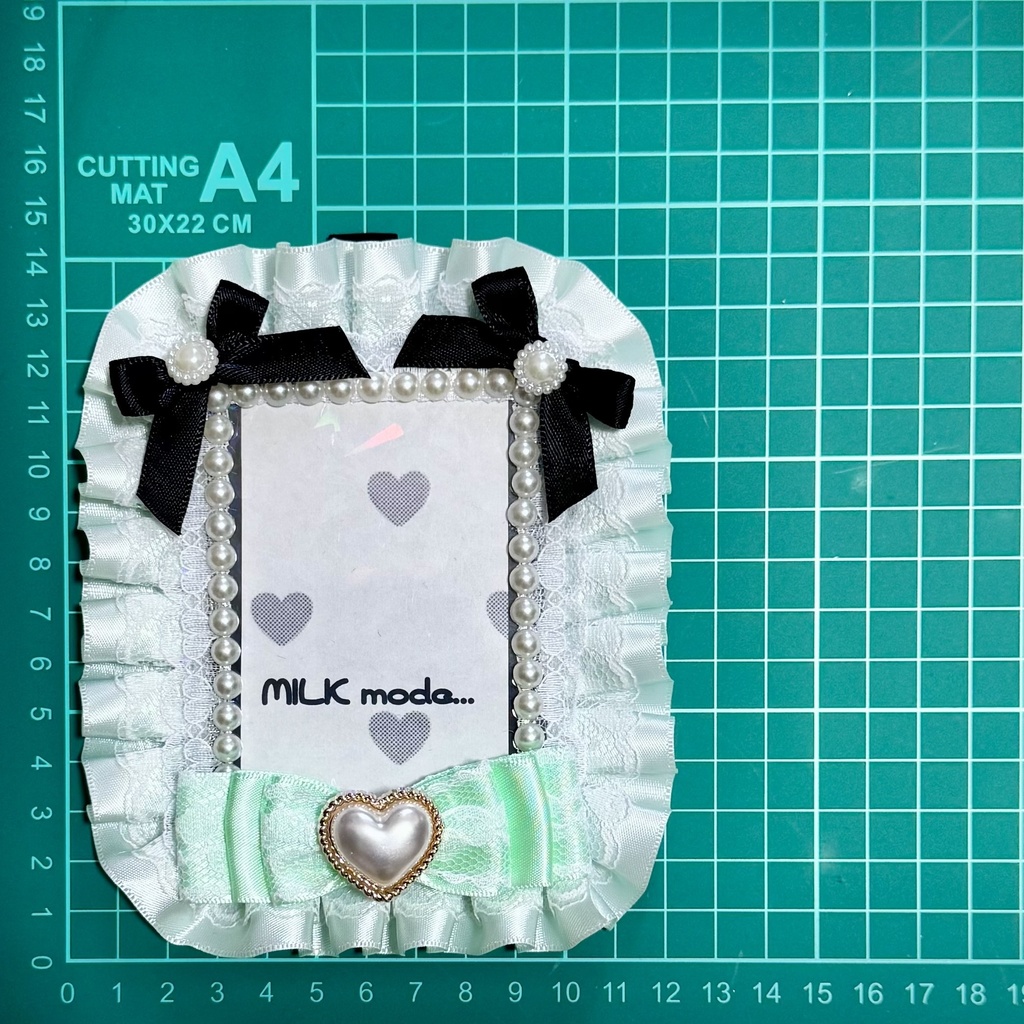 痛硬質ケース レースデコ チェキケース グリーン リボン 推し活