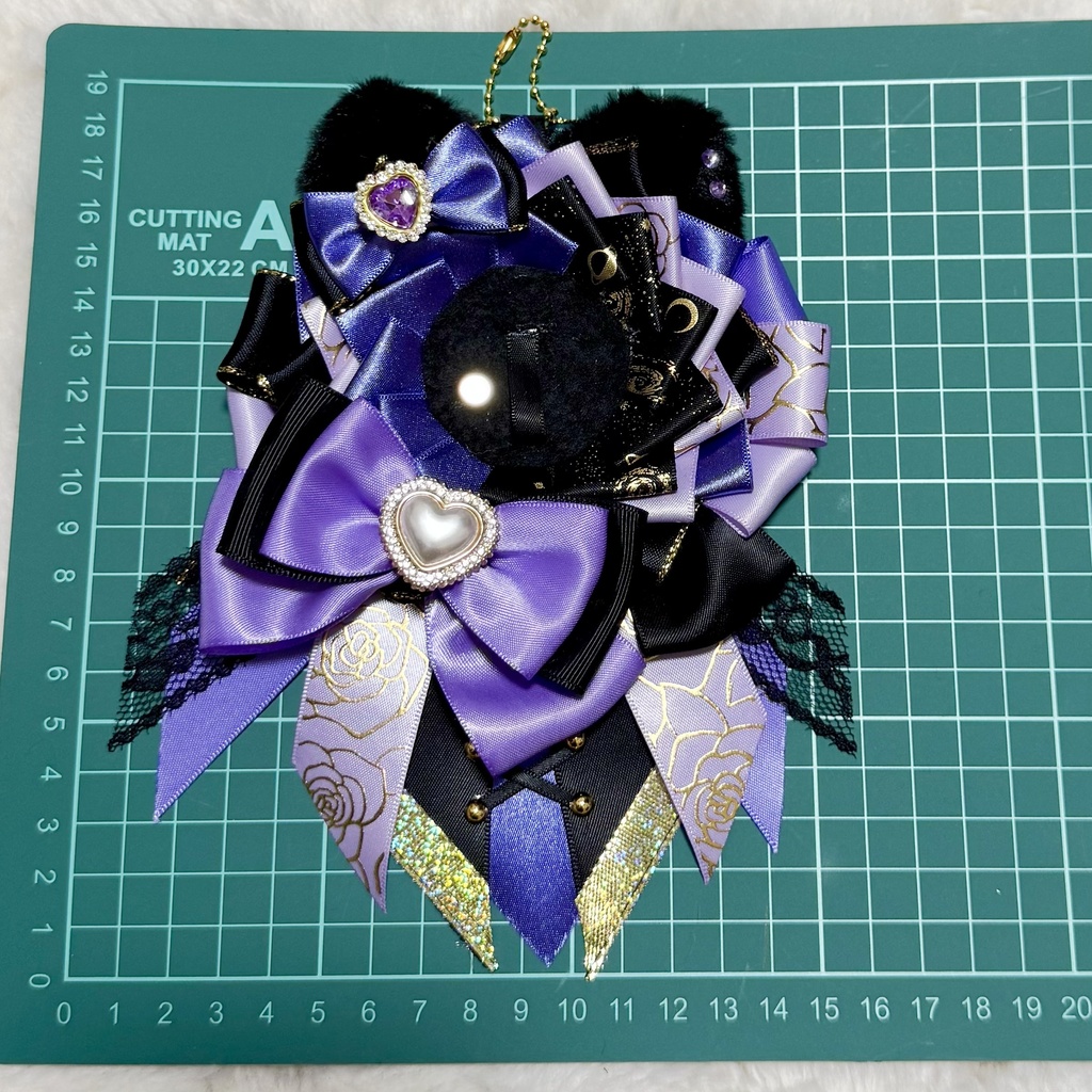 【54〜57mm対応】紫×黒 猫耳&薔薇 痛ロゼット|試作品