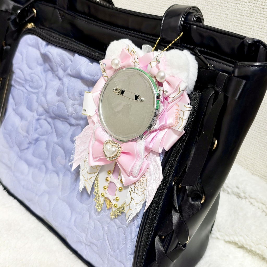 痛ロゼット ピンク 白 猫耳 53~75mm 缶バッジ バースデー缶バッジ対応