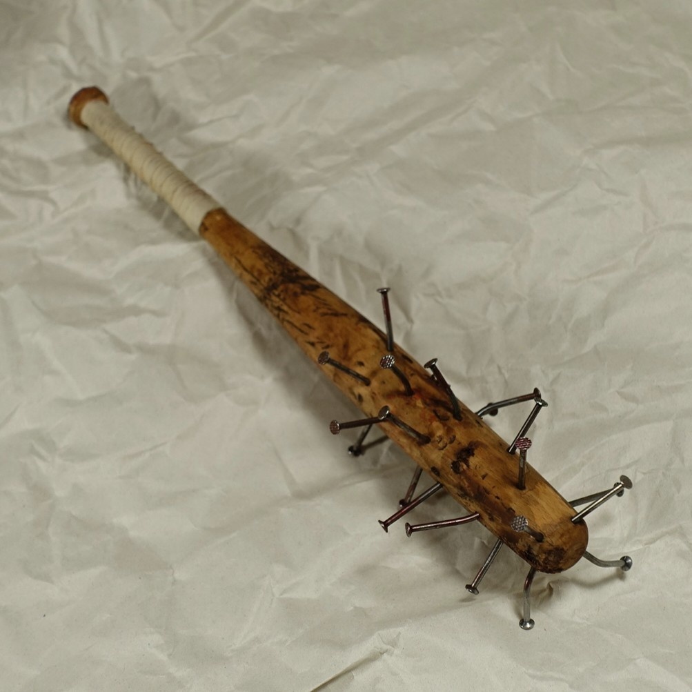 24cm・ダメージ釘バット