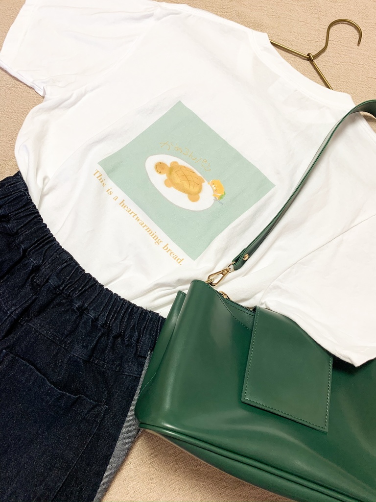 【両面プリントTシャツ】ミャルーの大好きなカメロンパン