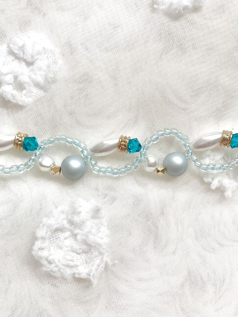 幸せ願う、お守りブレスレット