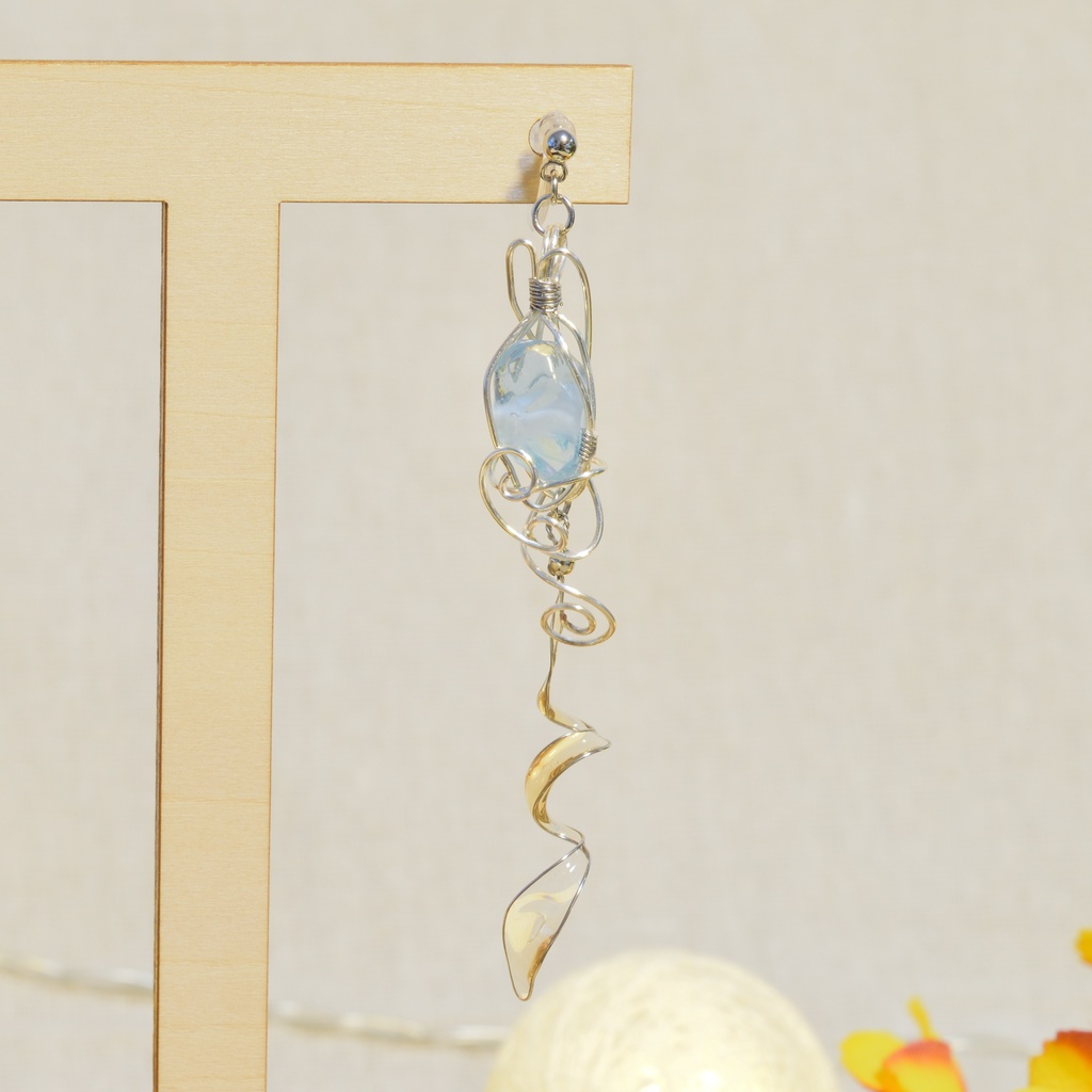 ツイステ ラギーイメージピアス(新春の衣、アウトドアウェア、アイボリークリフ)