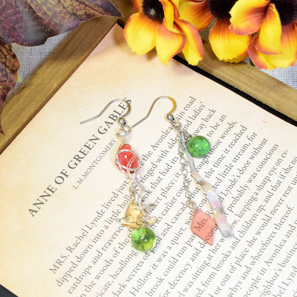 ツイステ ビーンズカモイメージピアス