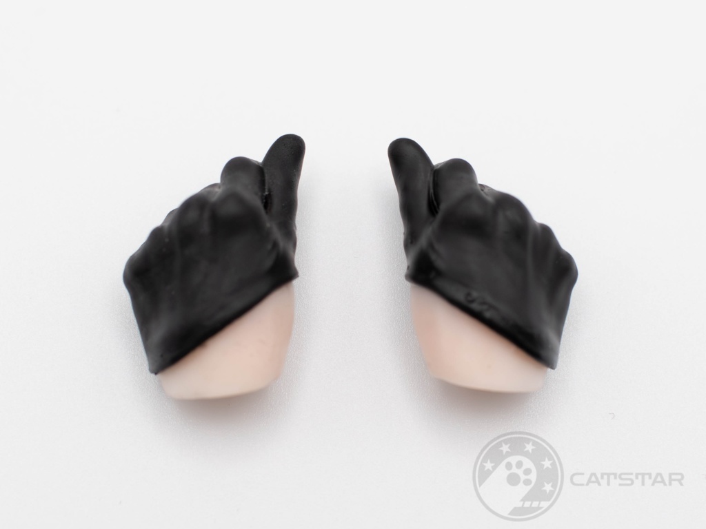 オビツ30対応 ハーフグローブハンドパーツ(キュン)