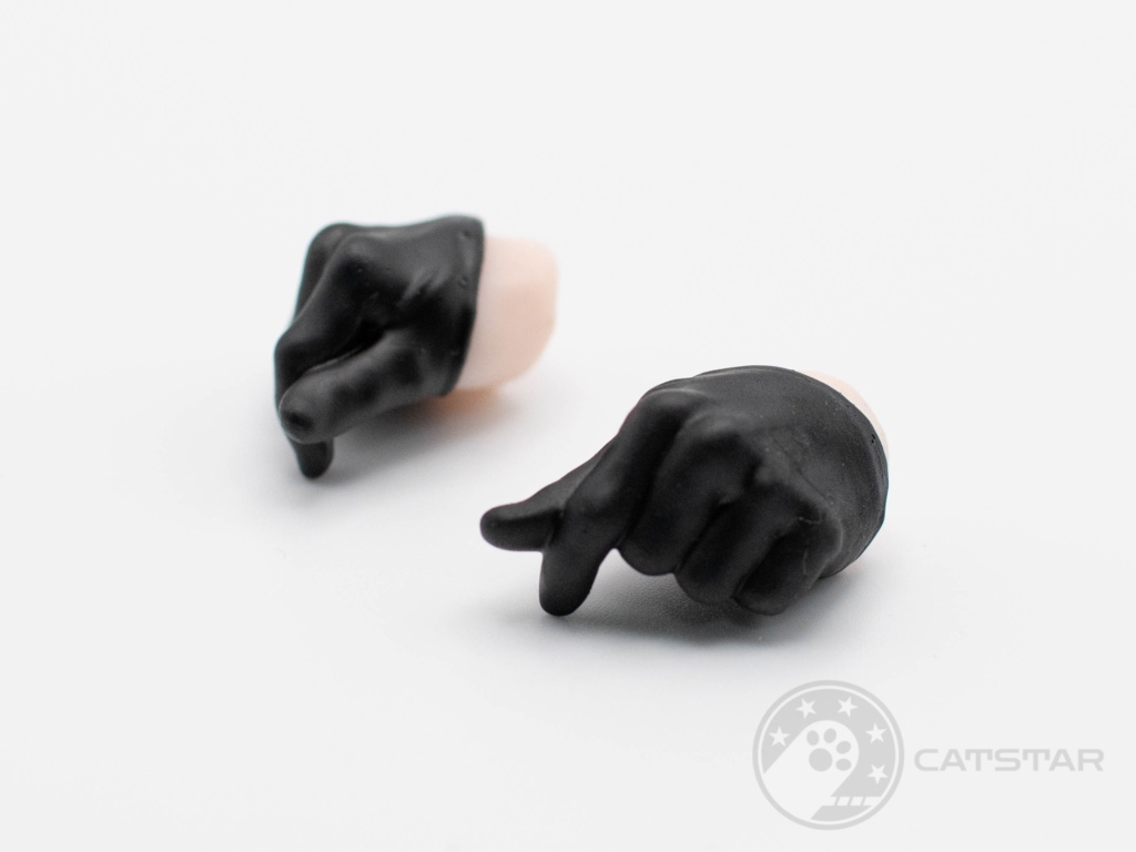 オビツ30対応 ハーフグローブハンドパーツ(キュン)