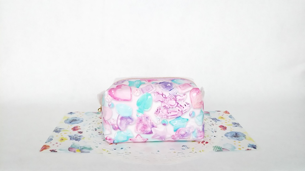 ゆめかわ♥️キラキラ⭐️キャラメルポーチ