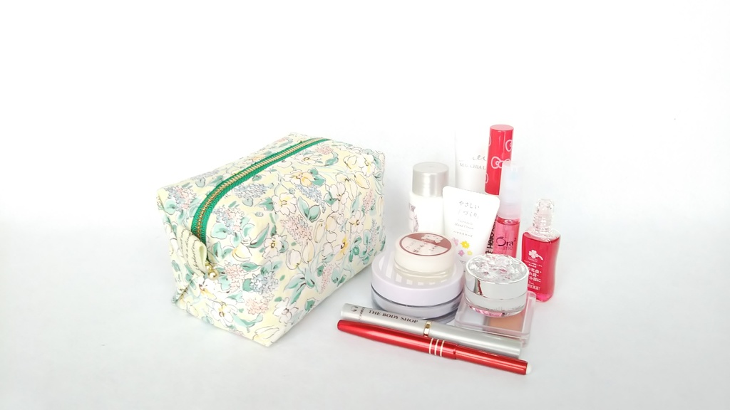 キャラメルポーチ(爽華花柄)