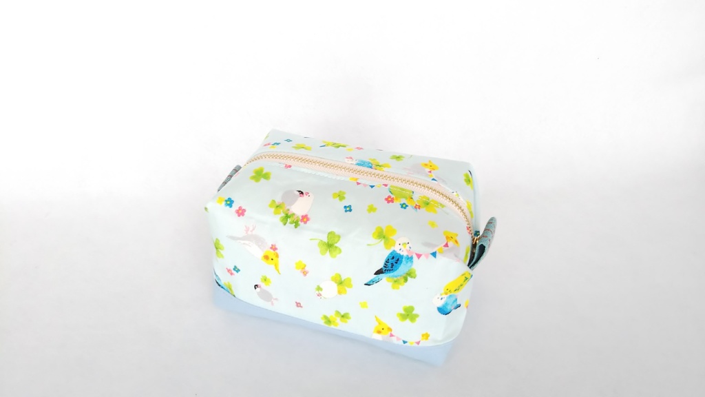 インコと文鳥のキャラメルポーチ