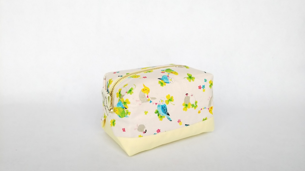 インコと文鳥のキャラメルポーチ