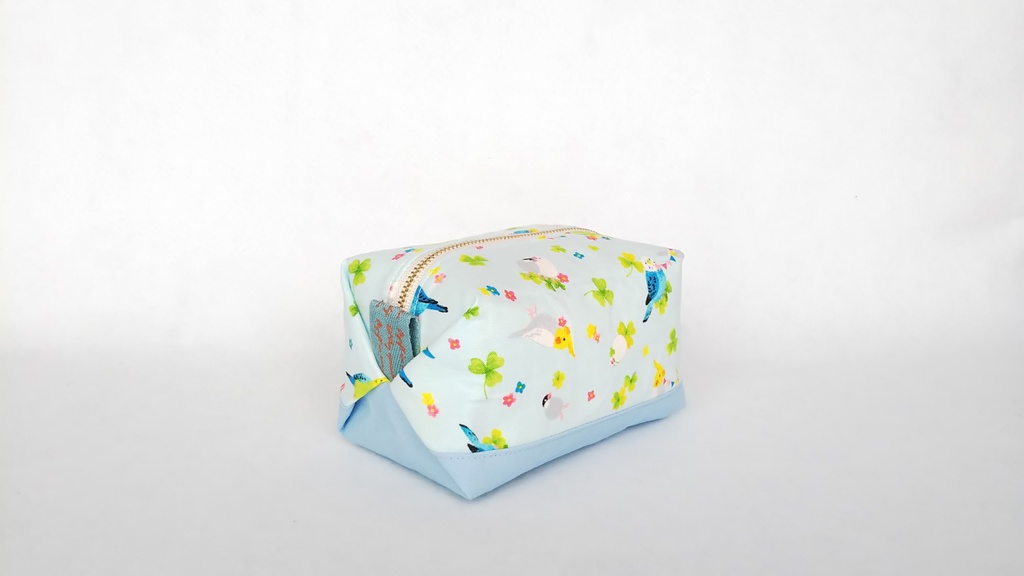 インコと文鳥のキャラメルポーチ