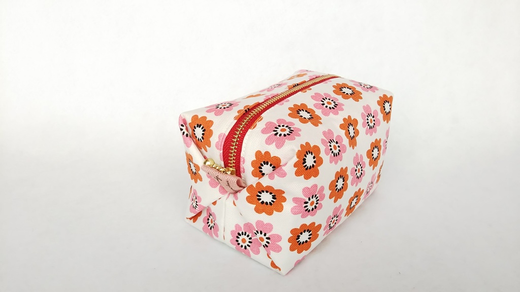 キャラメルポーチ(ビビッドカラーのお花)