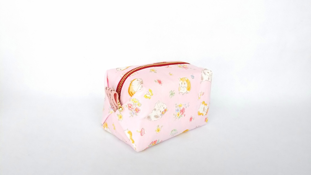 ほっこり❤︎ハムスターのキャラメルポーチ