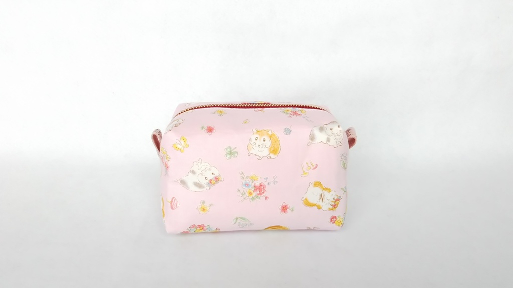 ほっこり❤︎ハムスターのキャラメルポーチ